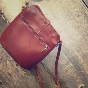 Vera Pelle Cross Body
